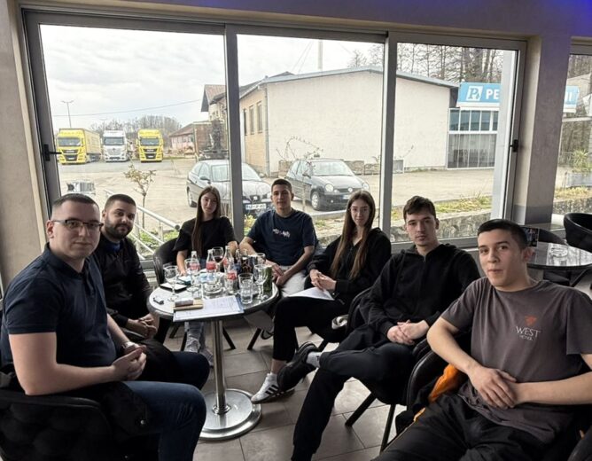 Почетак разговора са младима у Гашници: Идеје и пројекти за бољу будућност 💬✨